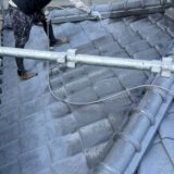 鳥栖市　屋根塗装　高圧洗浄の様子　231004